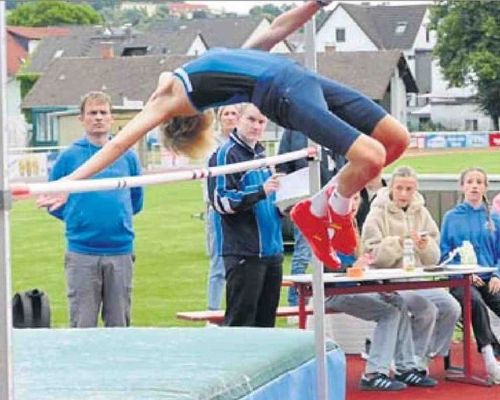 Erstes Hochsprung-Meeting des TV Jahn Neuhof ein voller Erfolg