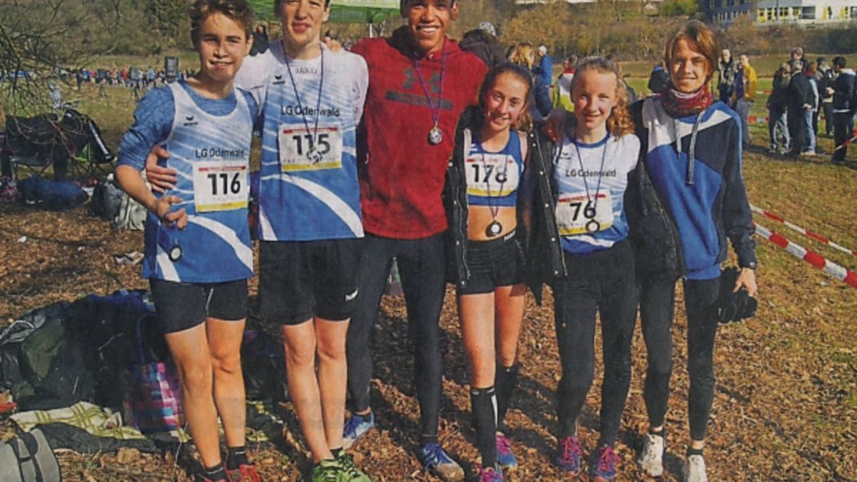 Das erfolgreiche Team der LG Odenwald bei den hessischen Crosslauf-Meisterschaften