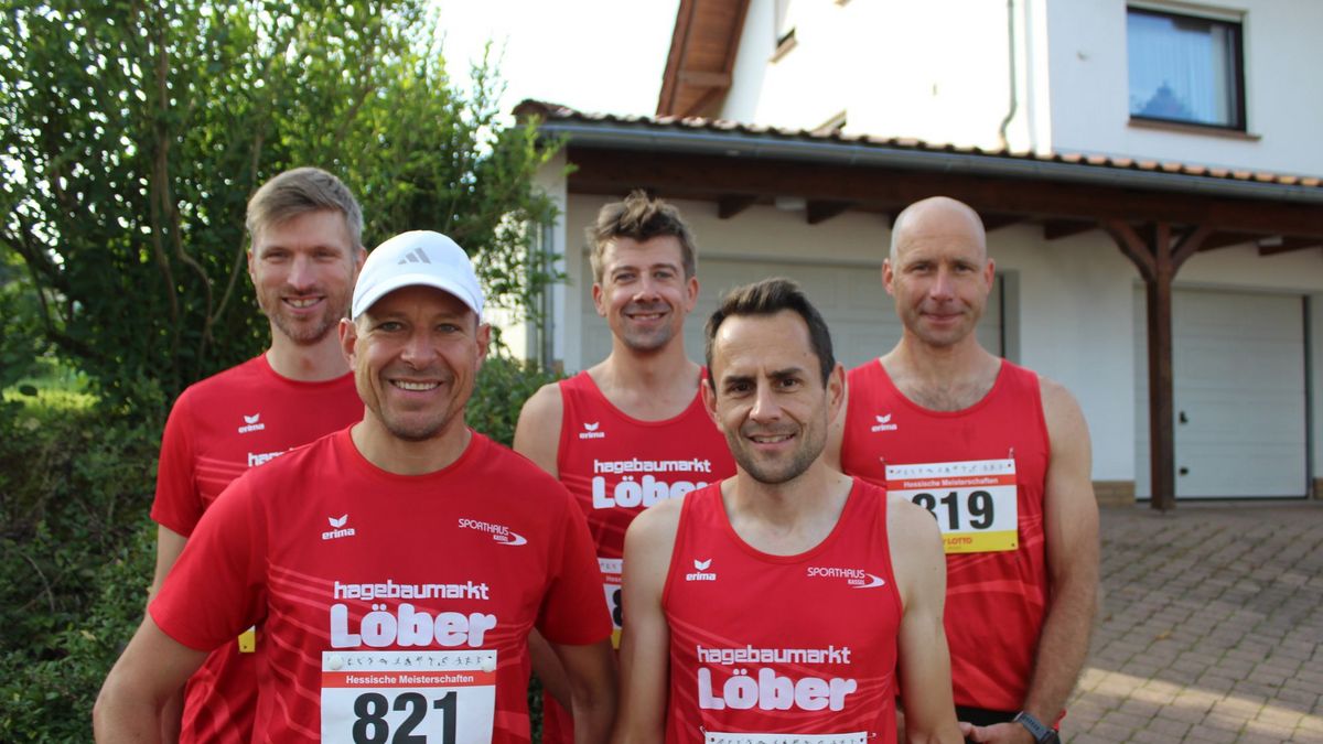 Benjamin Bönning, Daniel Bick und Andreas Poppe (hinten von links). Marco Fischer und Thomas Thyssen (vorne von links) (Foto Marco Berger)