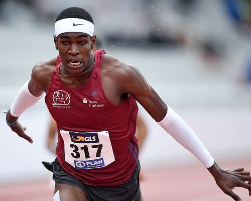 Goldener Samstag für den hessischen Nachwuchs am zweiten Tag der Jugend-DM in Rostock - Titel für Okai Charles (400 m), Christoph Schrick Schrick (1500 m), Vivian Groppe (200 m) und Sarah Vogel (Stab)