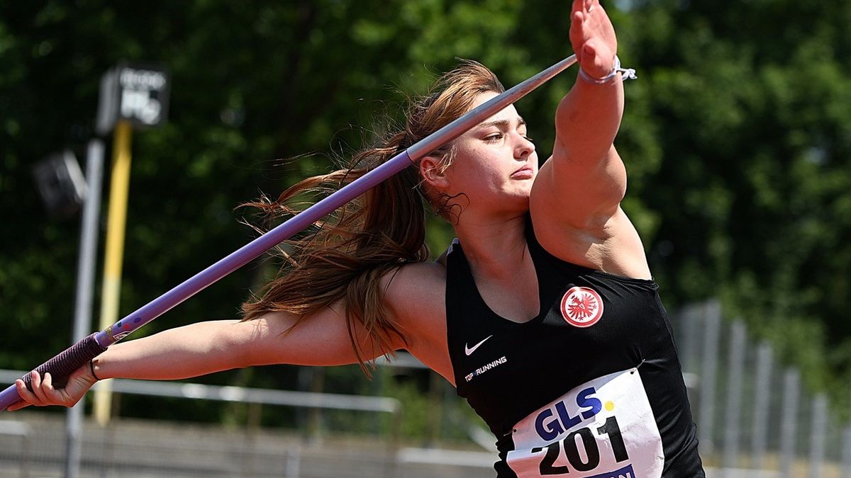 Jana Marie Lowka (SGE), Speer