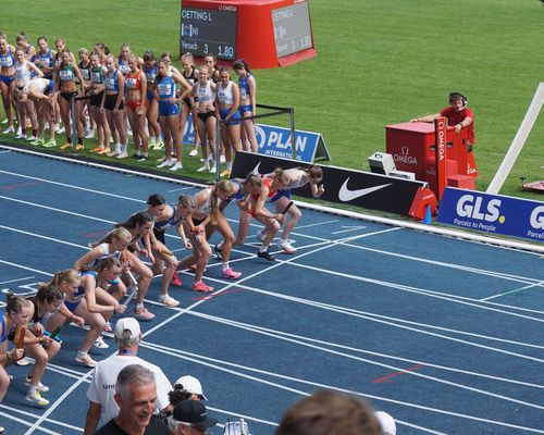 Deutsche Leichtathletik-Meisterschaften Männer/Frauen in Wattenscheid – 3 x 800m-Staffel der WJU20 der StG Hünfeld-Baunatal-Friedrichstein so schnell wie noch nie