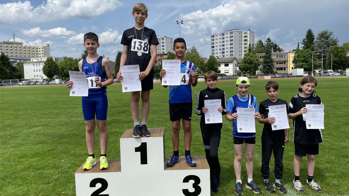 M12, 75 Meter (v.l.): Paul Georgi (Friedberg-Fauerbach), Simon Welch (Melbach), Dario Tran Phuc (Altenstadt).