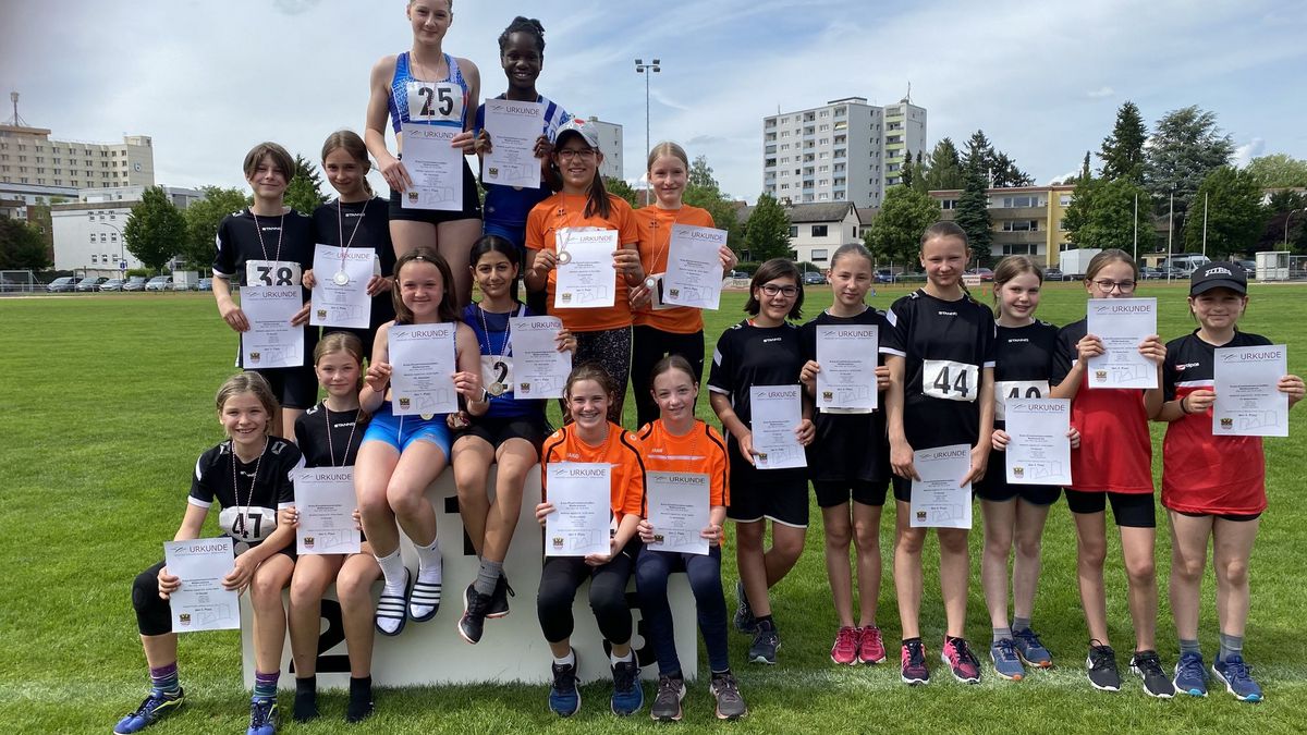 Weibliche U14, 4x75 Meter (v.l.): TV Rendel (Anna Jakob, Clara Freitag, Helene Herbert, Luise Spindler), VfL Altenstadt (Grace Landmann, Rimas AlHawri, Eileen Namala Nakabugo, Helene Trupp), TV Assenheim (Lotta Cöster, Linnea Niedermeyer, Stella Knies, Amelie Lohse). 