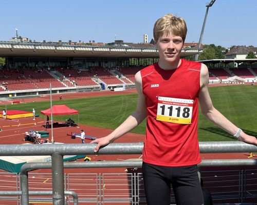 Hessische Hallen-Meisterschaften 2023 der Aktiven und U18 - Clemens Harengel mit kompletten Medaillensatz